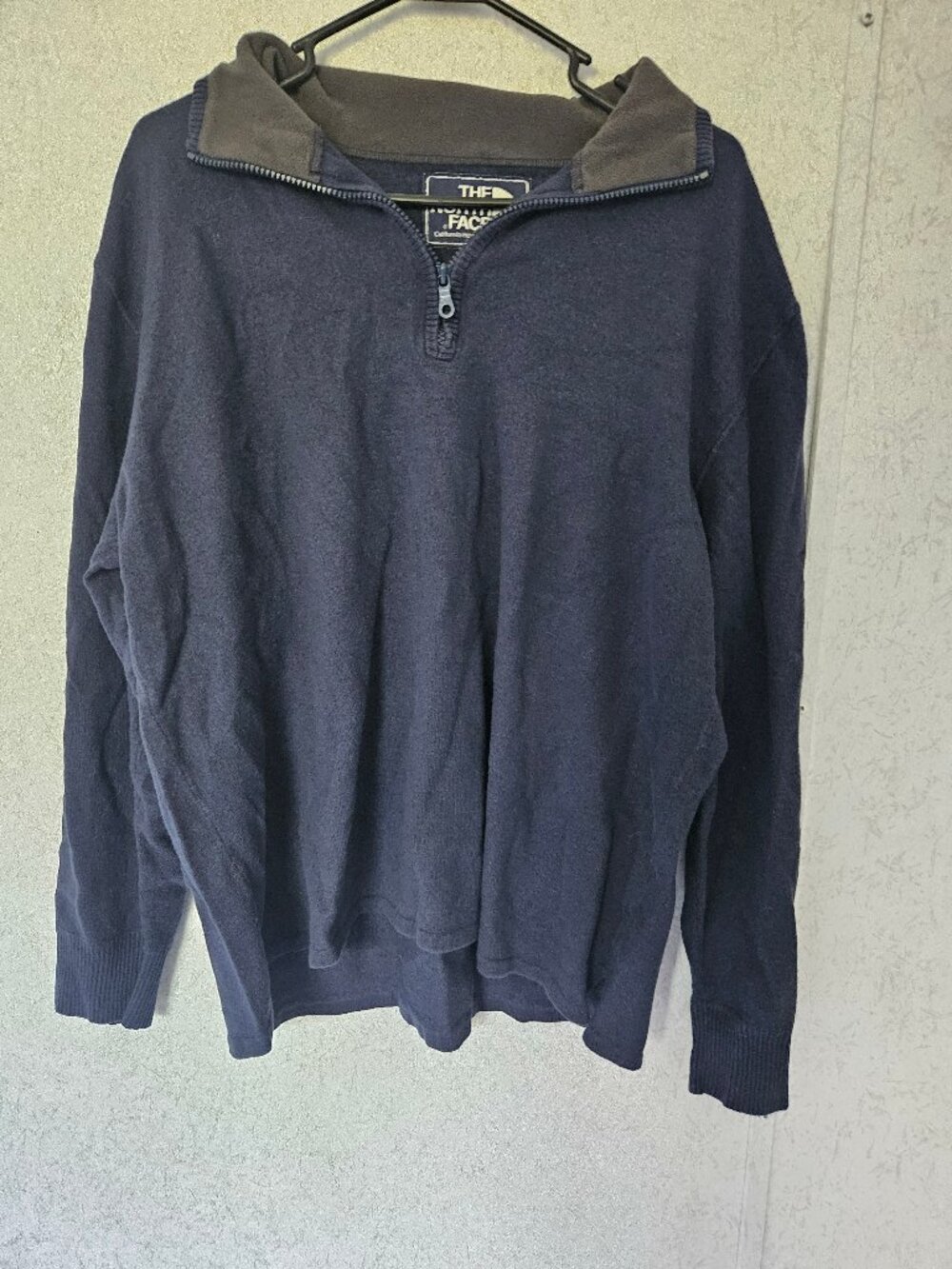 The North Face Men’s XL Navy Quarter Zip Pullover Fleece Collar Sweater